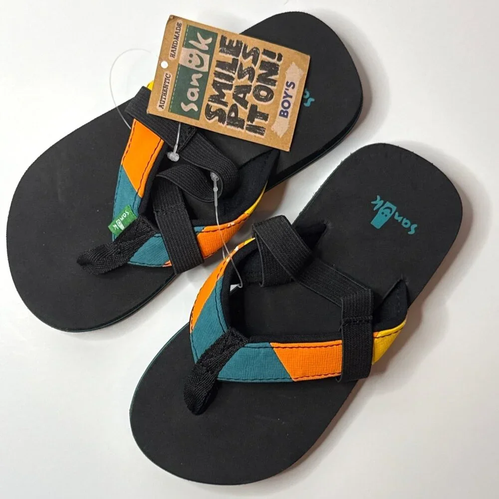 NWT Sanuk Boys Block Party Sandals 10-11 Comfortable Durable Flip‎ Flops Beach